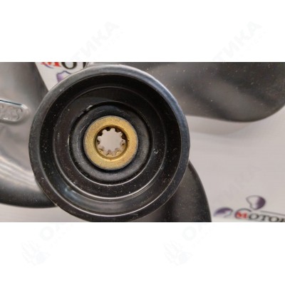 Винт Yamaha 4, 5, F4, F5, F6C (3x7-1/4x6), черный