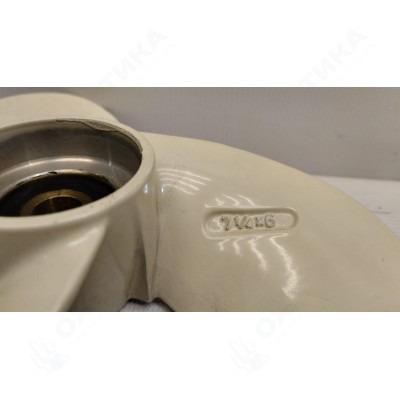Винт Yamaha 4, 5, F4, F5, F6C (3x7-1/4x6), белый
