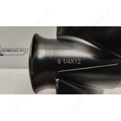 Винт Suzuki DT 9.9А, DT15А, DF9.9B DF8A, DF15А, DF20F  (3x9 1/4x12), черный
