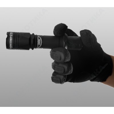 Armytek Dobermann Pro XHP35 HI Warm