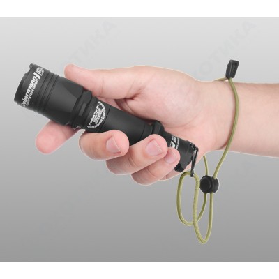 Armytek Dobermann XP-L HI Warm